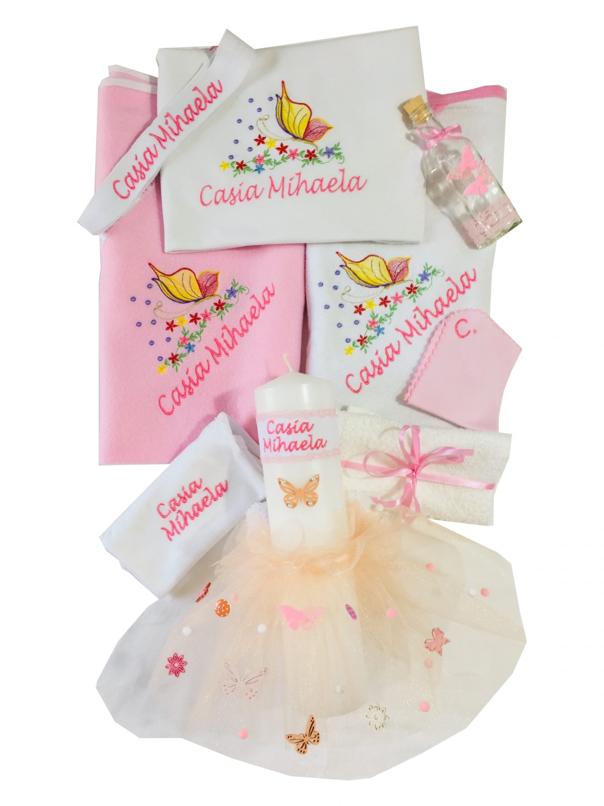 Set Trusou botez baieti si fete complet cu 9 piese ,body , lumanare cu jucarie disney , presonalizat prin brodeie cu text, nume , data, imagine