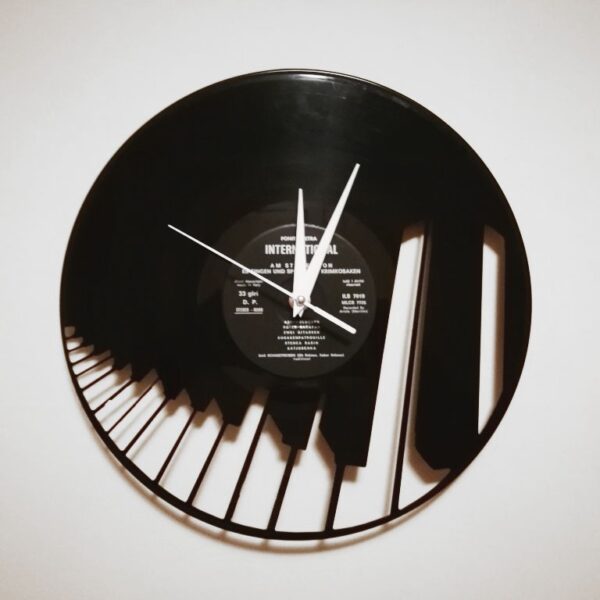 Ceas vinil model ” Pian „
